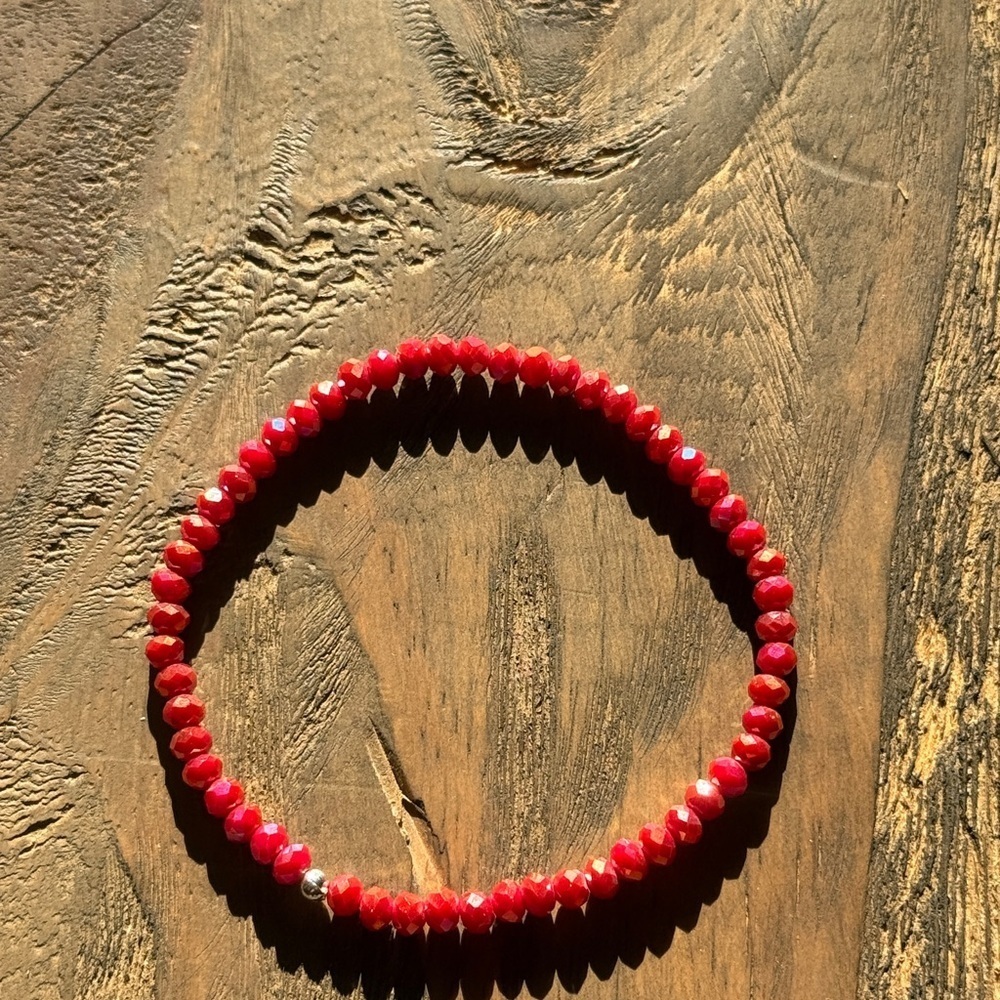 Elegant Red Beaded Bracelet